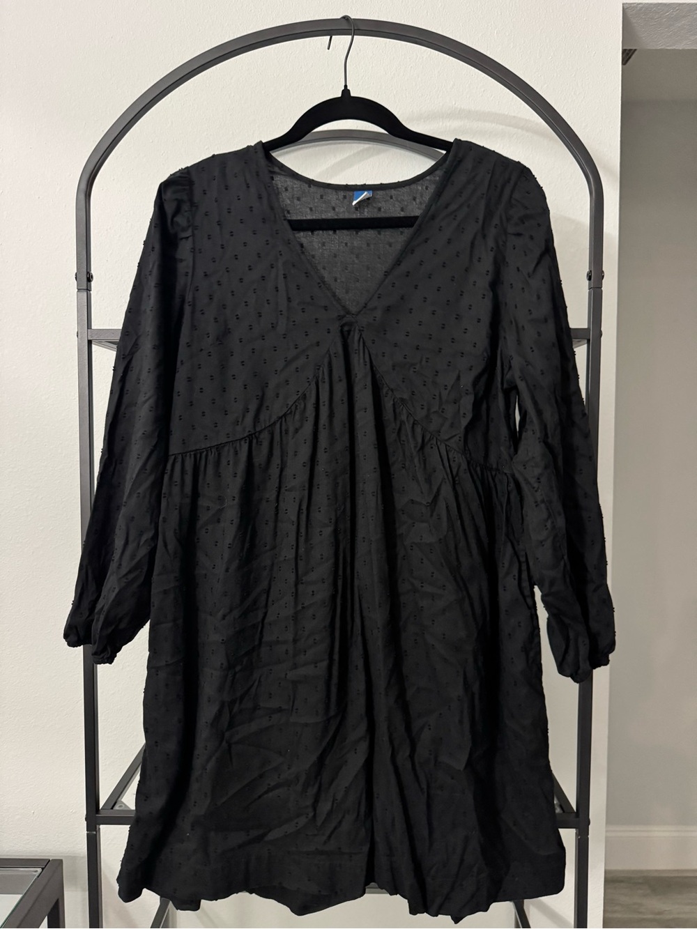 Old Navy Black Long-Sleeve V-Neck Babydoll Dress